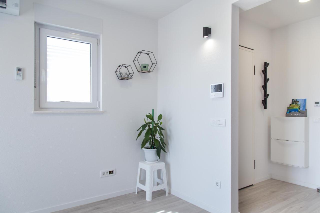 Delminium Apartment Kaštela Exterior foto